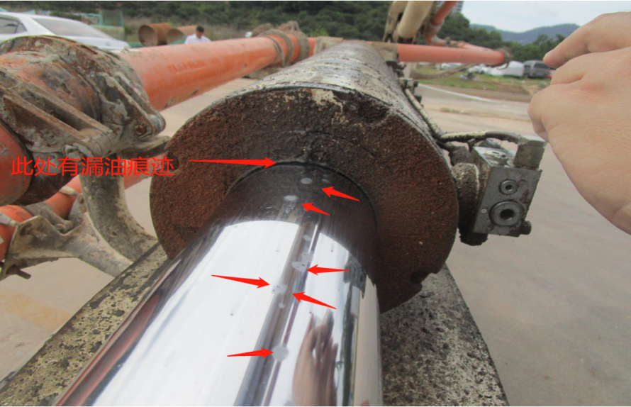 图七 控制四节臂油缸活塞杆表面.png